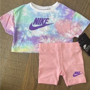 Nike Baby Girl Boxy Top & Bike Shorts